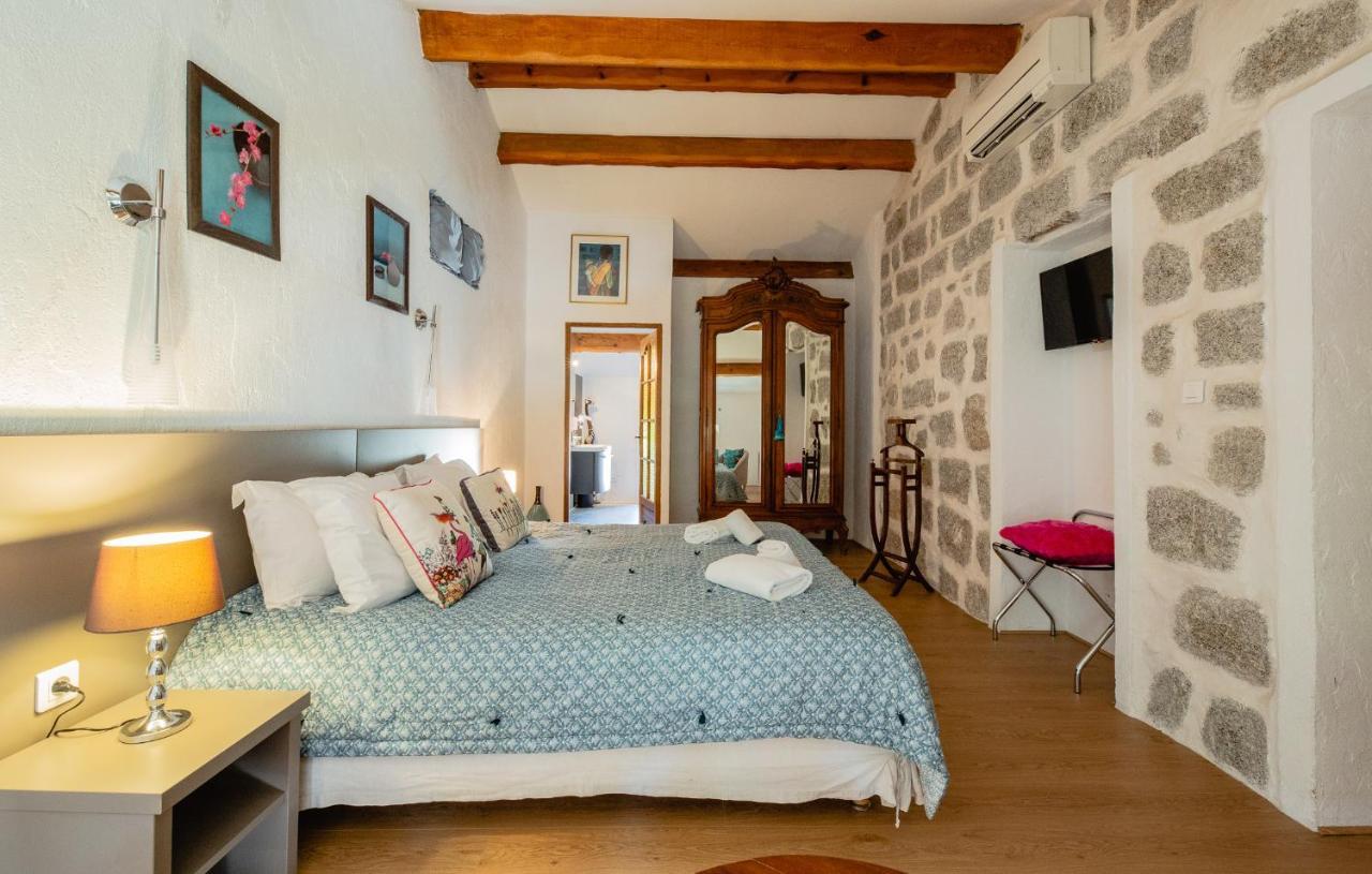 Auberge U N'Antru Versu San-Gavino-di-Carbini Exterior photo